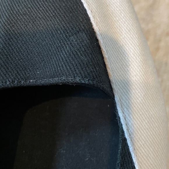 BNWOT Volcom Canvas slip ons.  Women’s size 10 US - Picture 4 of 4